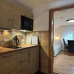 Gg Self-stay Apartahotel