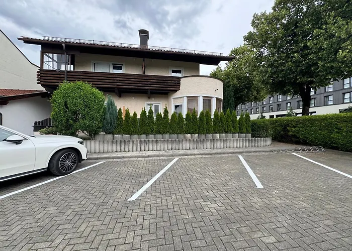 Hotel apartamentowy Gg Self-stay